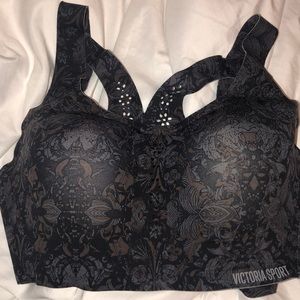 Victoria’s Secret Angel Max high impact sports bra